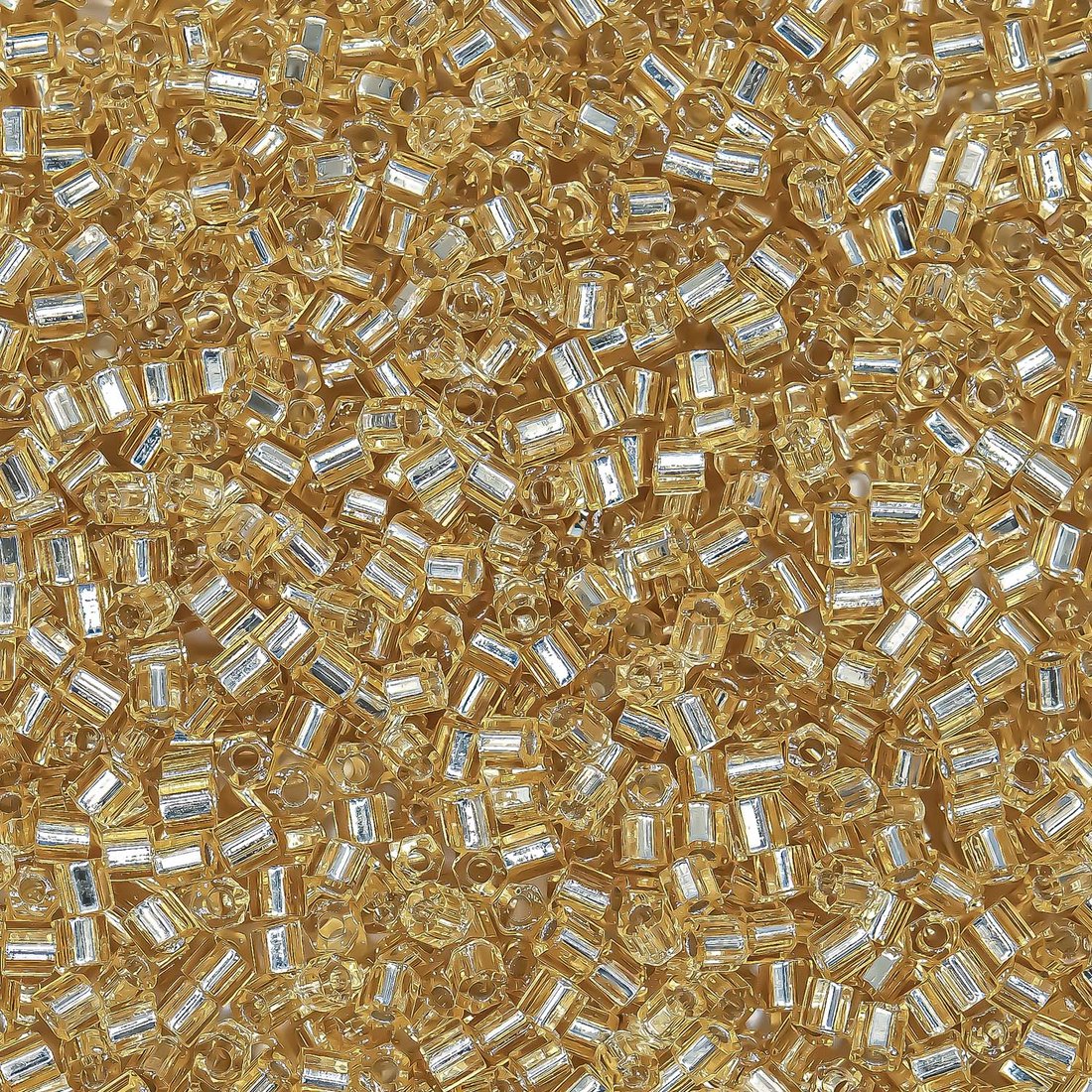 Японский бисер TOHO Hexagon (№22A), с внутренним серебрением, прозрачный