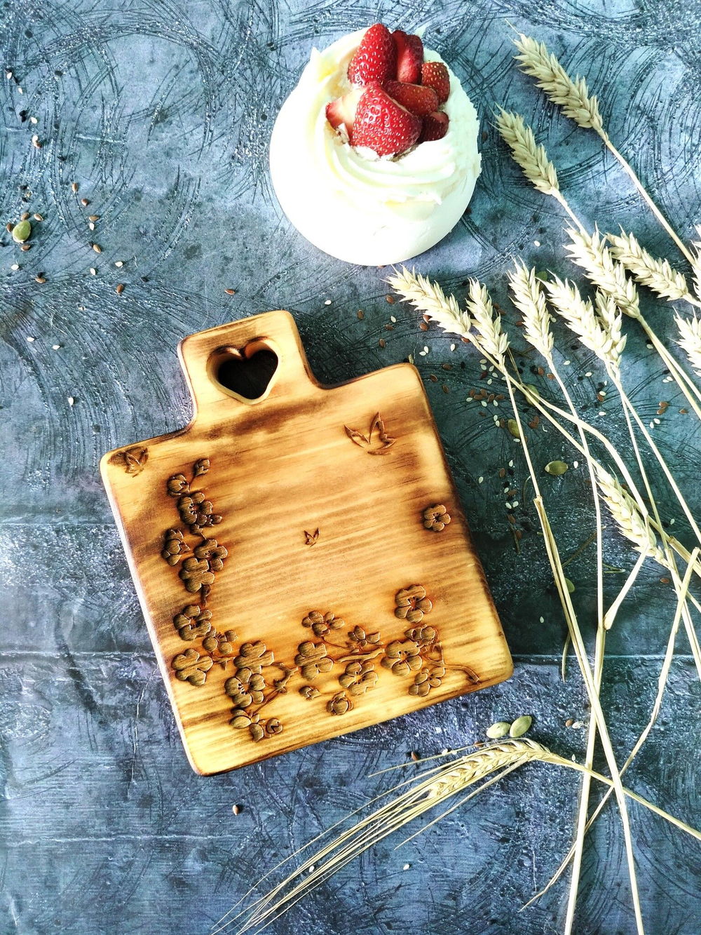 Доска деревянная разделочная