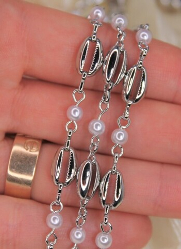 Цепь ракушка каури 10х6 мм с бусиной