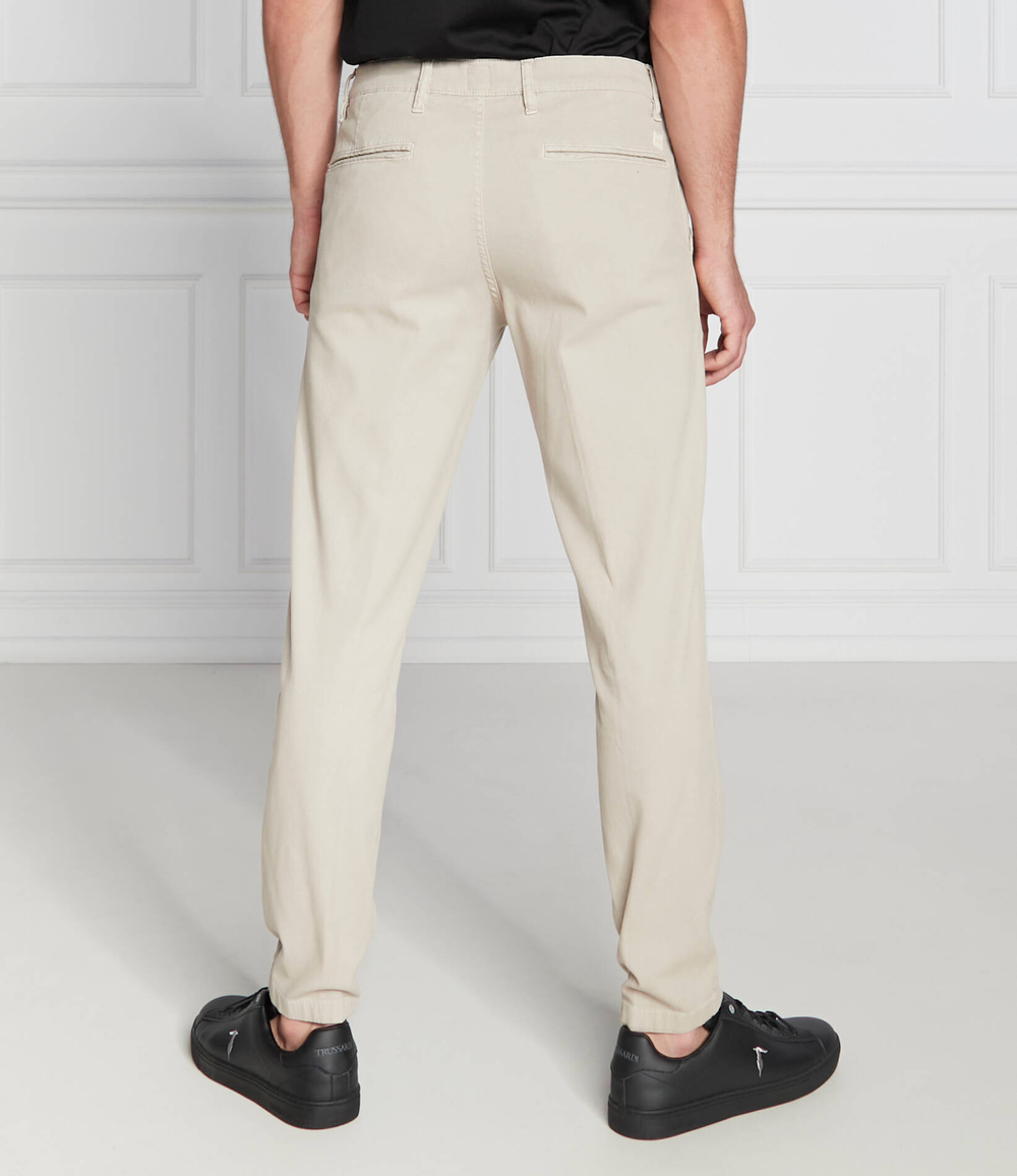 чиносы schino taber BOSS ORANGE - бежевый(50472558)