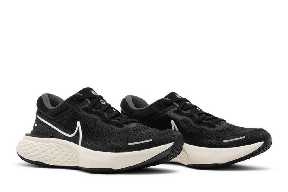 Кроссовки Nike Invincible Run 1 Flyknit