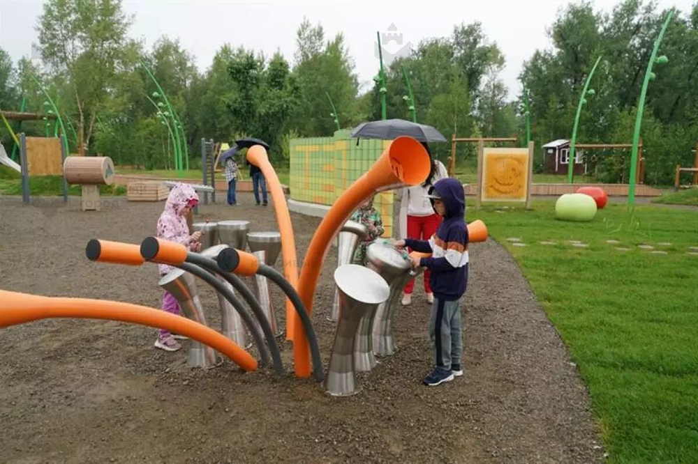 Музыкальная клумба