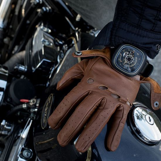 Наручные часы SEVENFRIDAY P2-2 Works