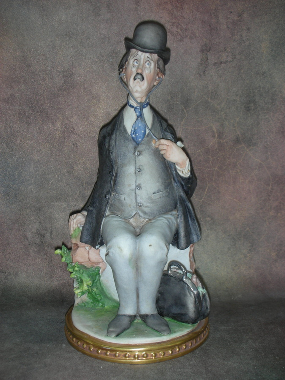 Статуэтка. Фарфор. Доктор. Capodimonte. Италия