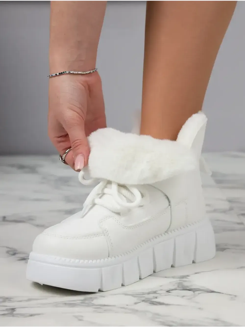 Зимние ботинки на платформе