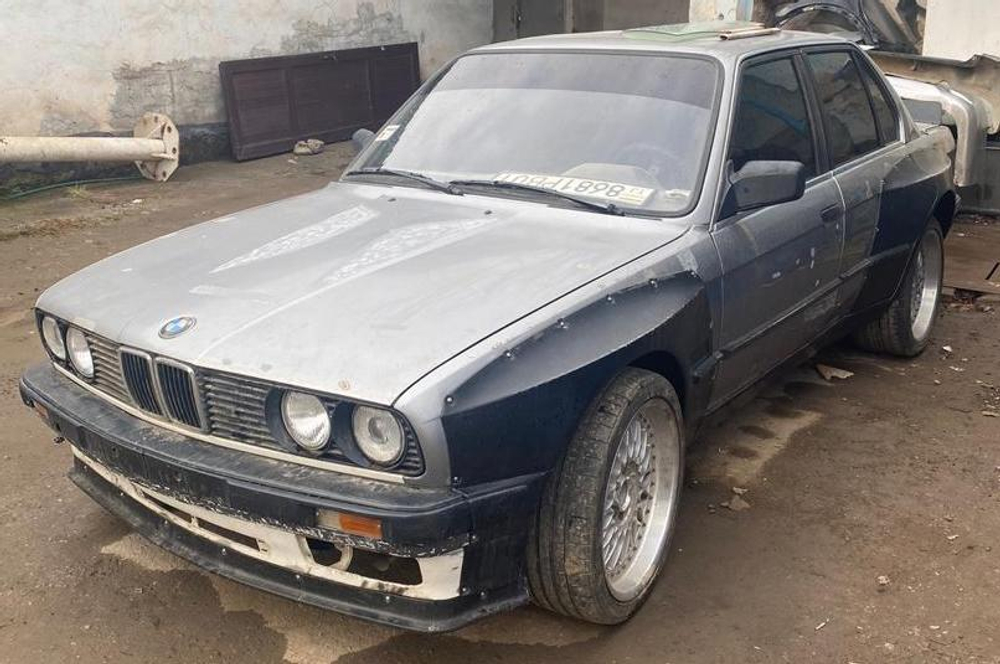 BMW E30 PANDEM (ROCKET BUNNY) Пороги (Реплика "Стекловолокно")