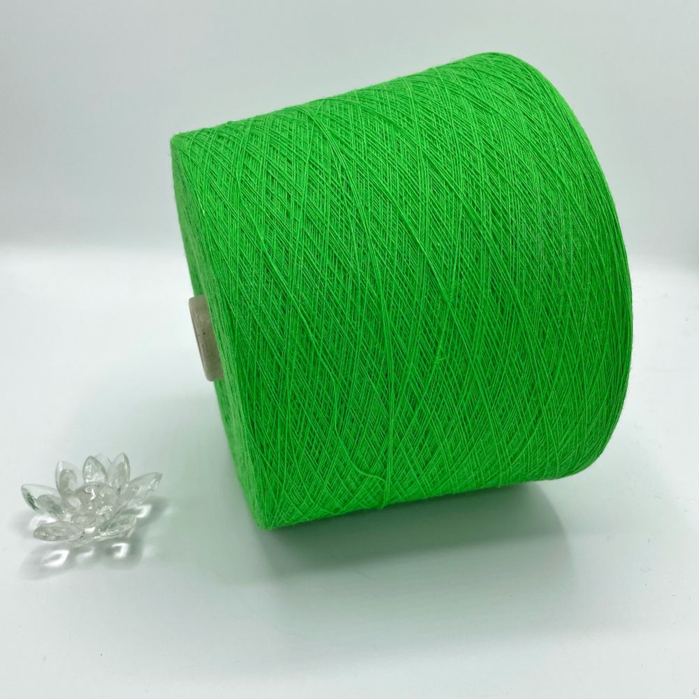 Бобинная пряжа для вязания (300 гр) PAPI FABIO 80% меринос 20% полиамид