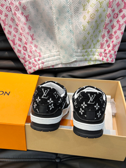 Louis Vuitton Trainer Sneaker