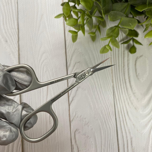 zatochka_borovika 006 (ножницы для кутикулы)