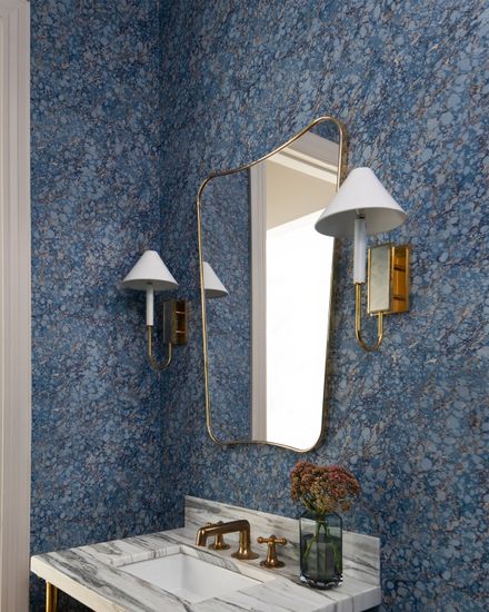 Золотое зеркало в раме “Кейн”