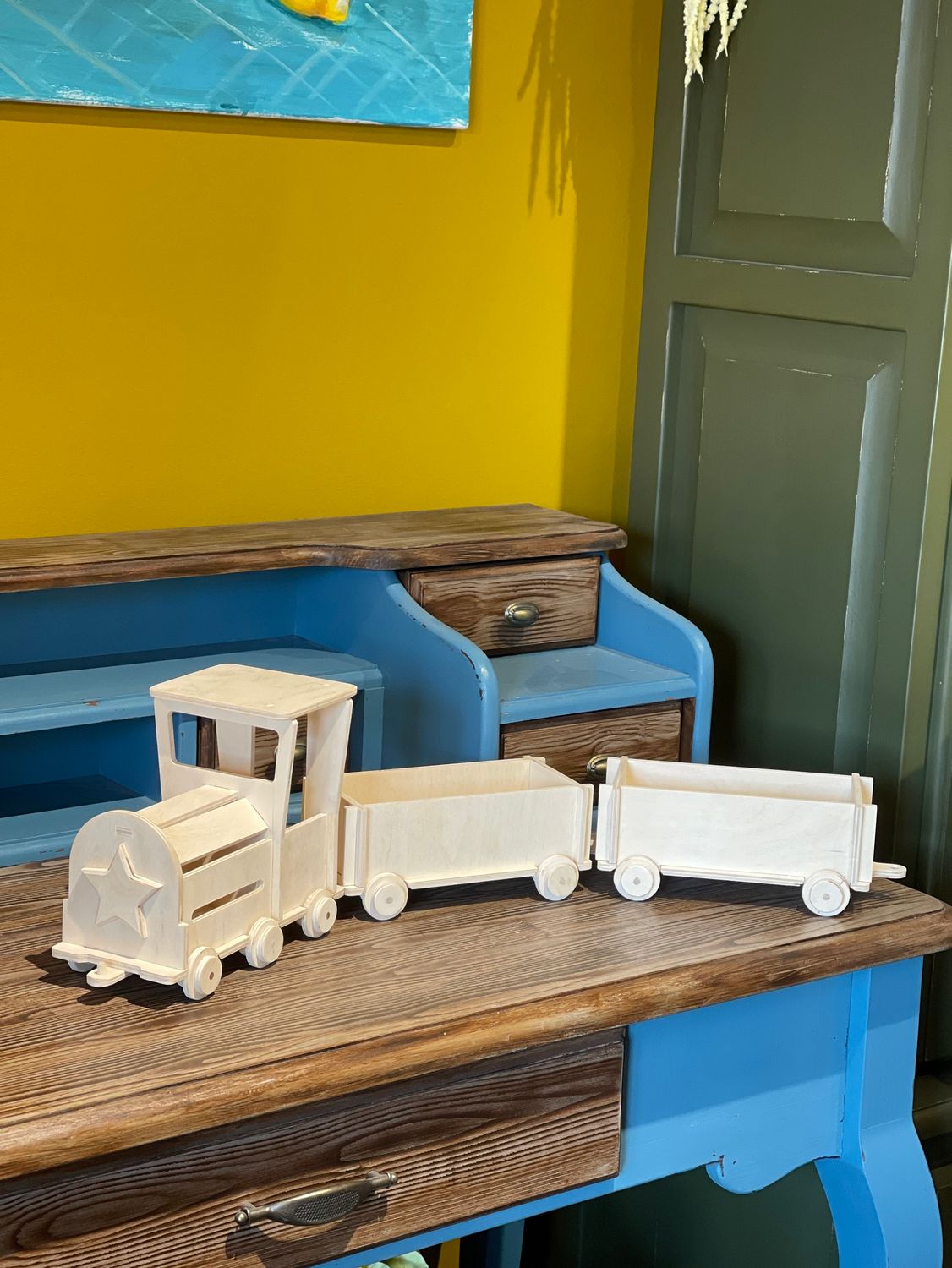 паровоз с двумя вагонами  ,70см , фанера