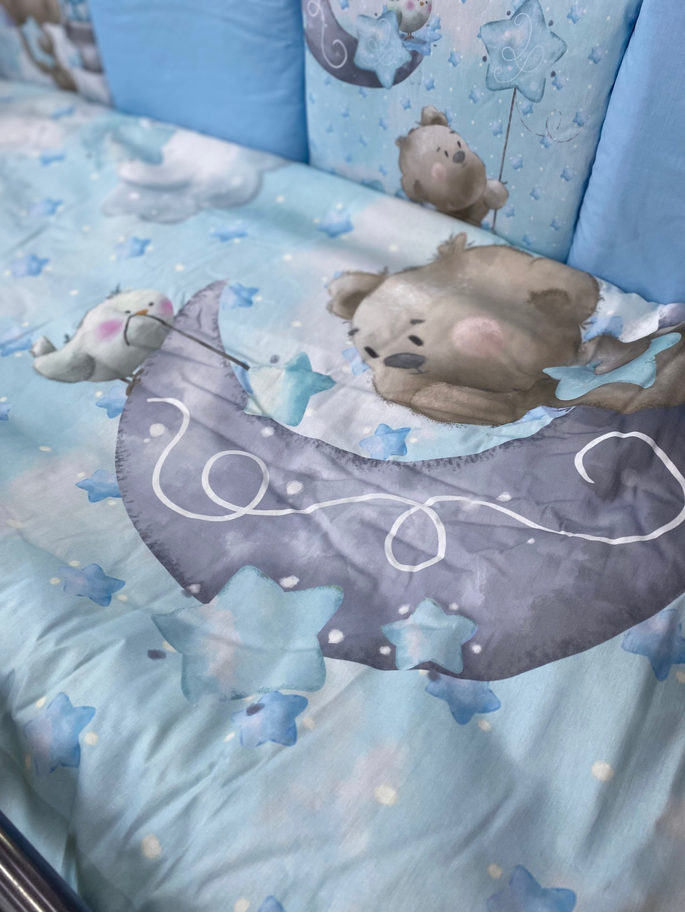 Комплект в кроватку 6-ти предметный (подушечки 17 предметов), Мишка