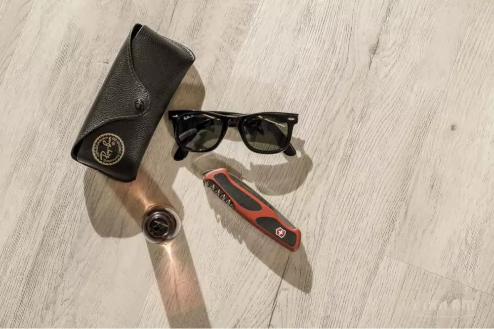 Ceramo Vinilam XXL Glue Дуб Цюрих, 4,27 м²