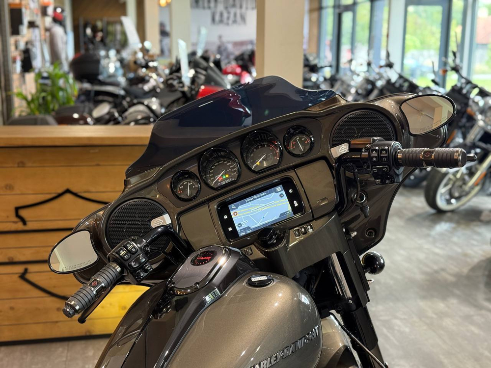 Harley-Davidson CVO STREET GLIDE 117 2021