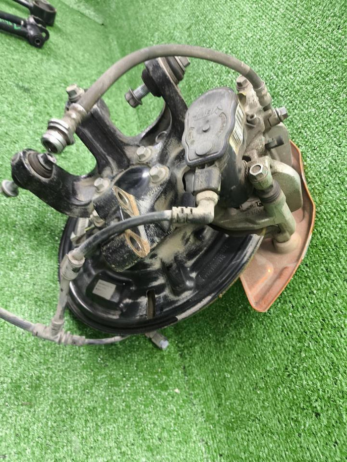 Кулак задний левый Changan Uni-K (20-нв)