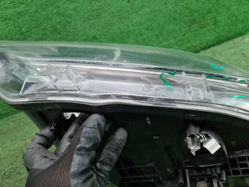 Битая Фара левая BMW 3er F30 (2015-2020) LED