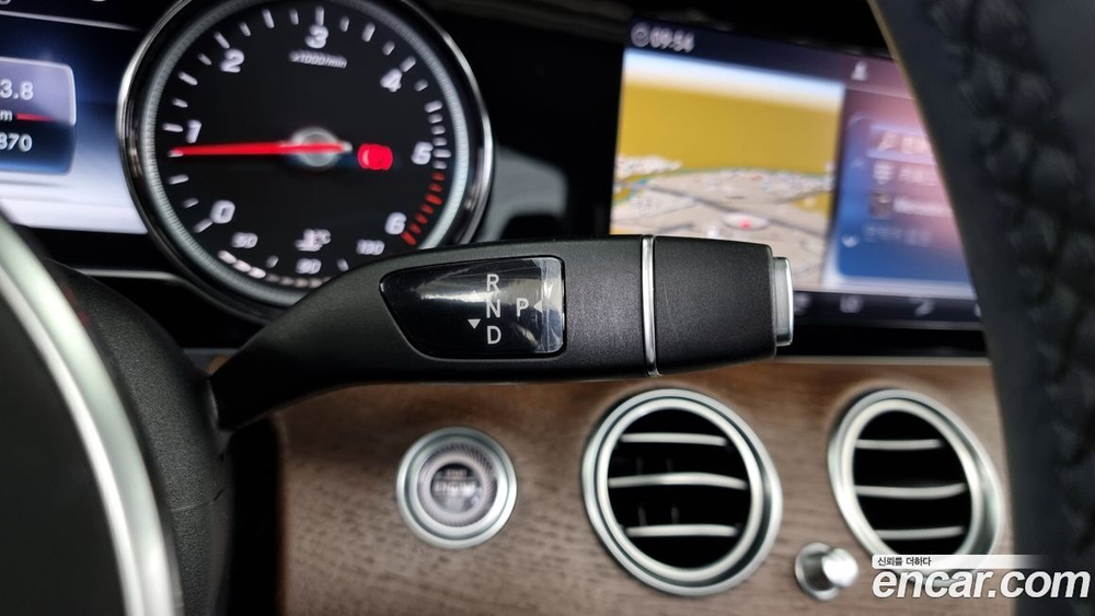Mercedes-Benz E-Class W213 E220d 4MATIC Exclusive (11.2019)