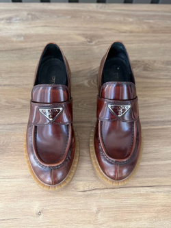 Лоферы Prada