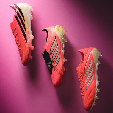 Adidas Road to Glory >
