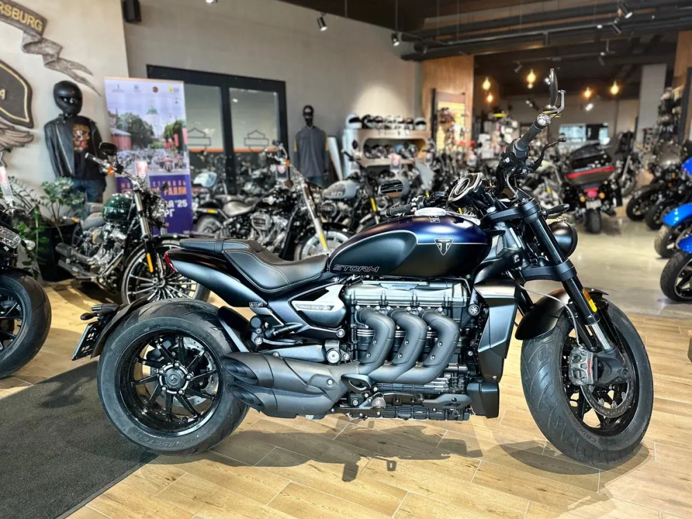 ROCKET 3 STORM R, blue satin 2025 г.