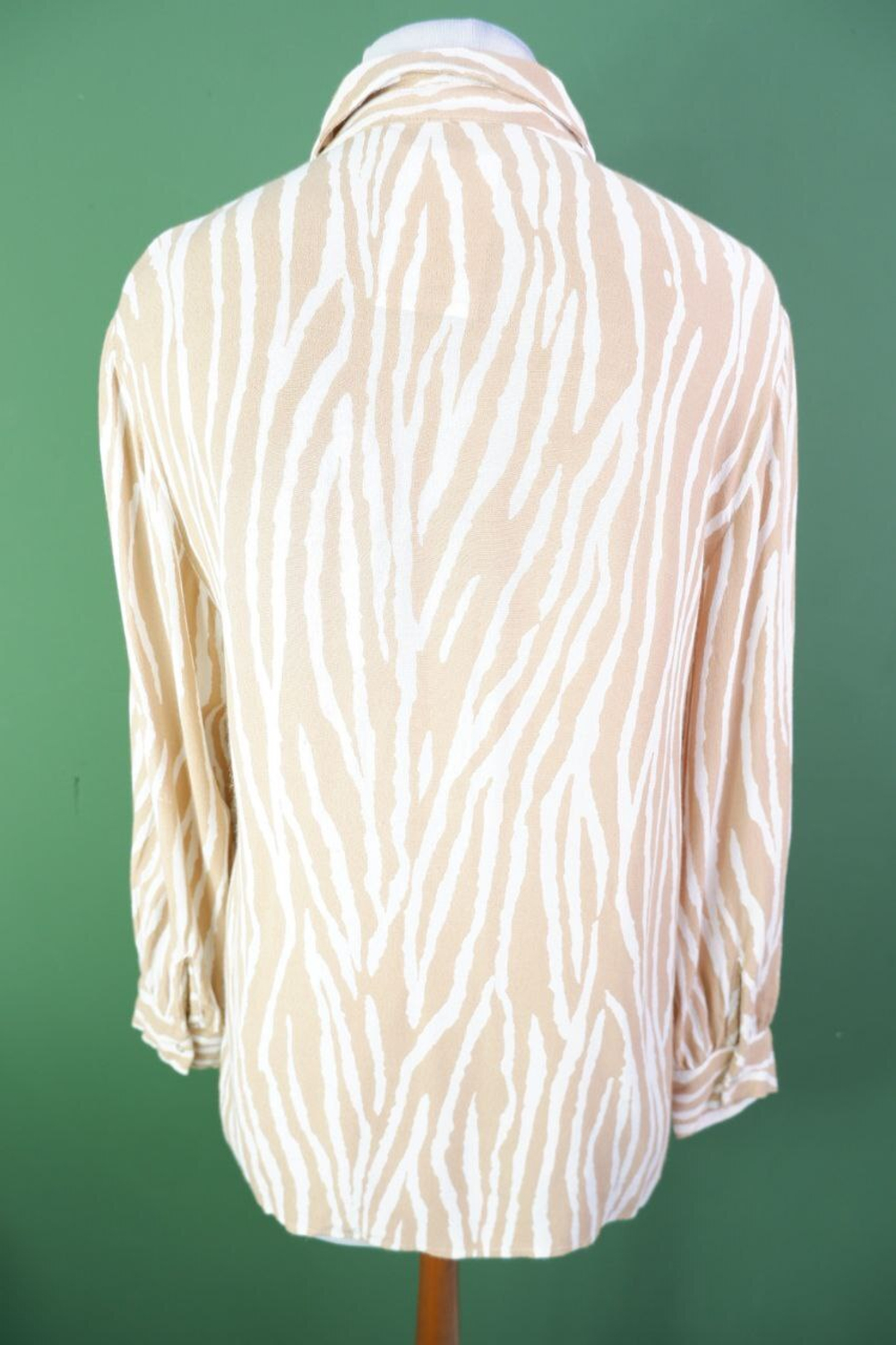 Блузка ZARA с актуальным принтом 46-48 размер