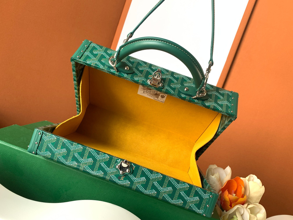 Goyard Grand Hotel Trunk Bag