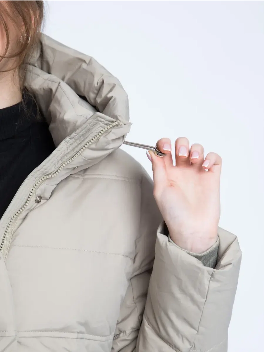 Куртка зимняя удлиненная с капюшоном