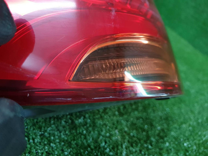 Фонарь левый внешний Kia Quoris (2015-2018)