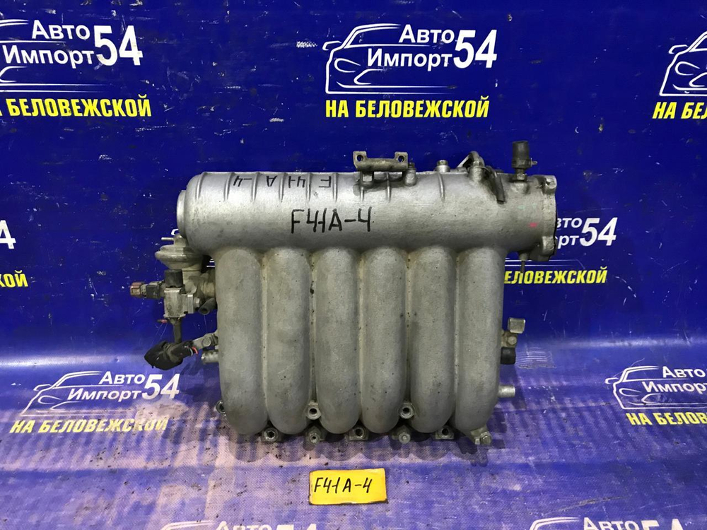 Коллектор впускной MITSUBISHI DIAMANTE 1997