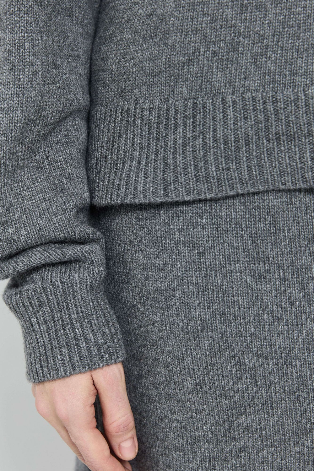 Джемпер кроп из смесового