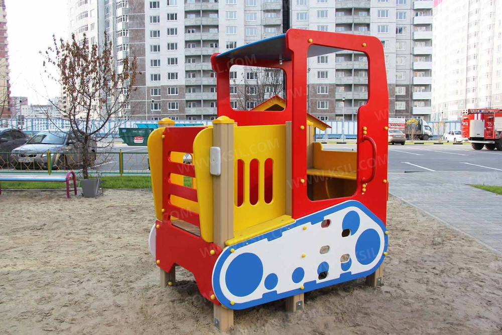 Домик «Трактор»