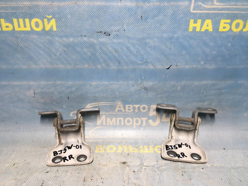 Петля двери задней правой MAZDA FAMILIA 2000-2003