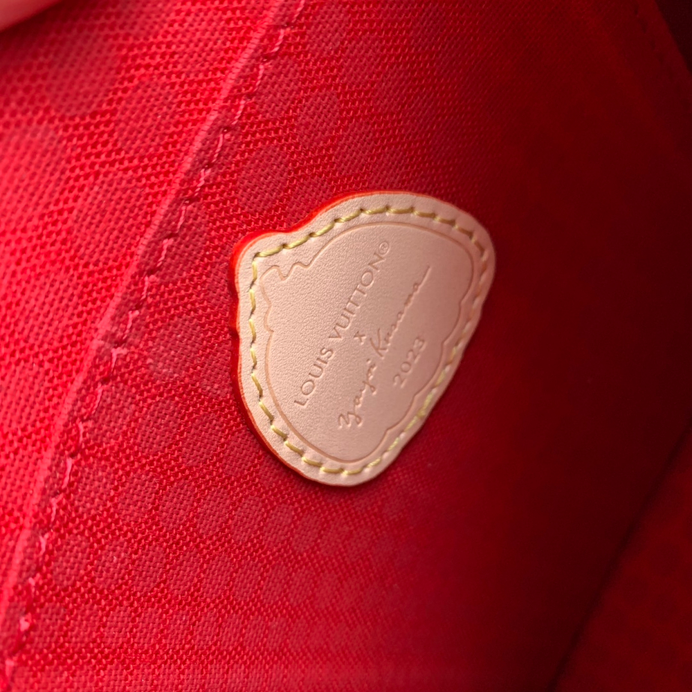 Louis Vuitton Petit Sac Plat