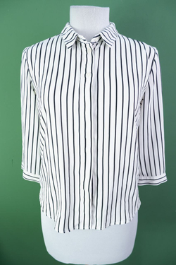 Блузка MONKI с интересной спиной 44 размер