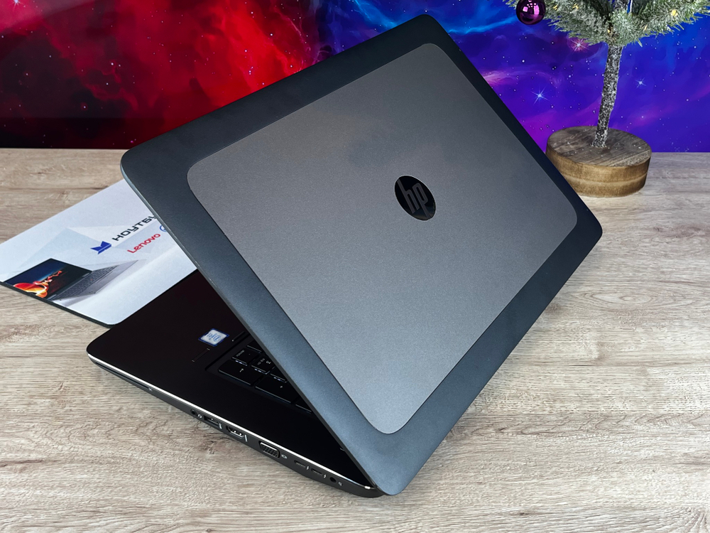 HP ZBook 17 G3 Ноутбук 17.3", Intel Core i7-6820HQ, Windows Pro, черный, черно-серый, Русская раскладка