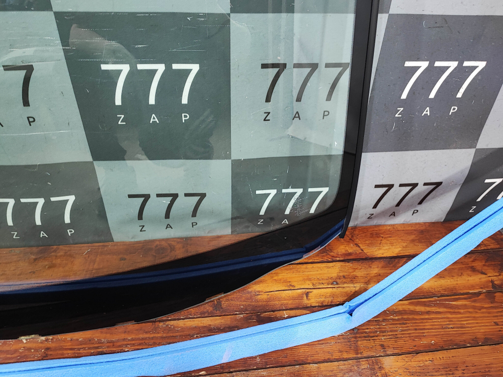 Стекло лобовое Mazda CX-7 (ER) 06-12 б/у Оригинал EH4363900