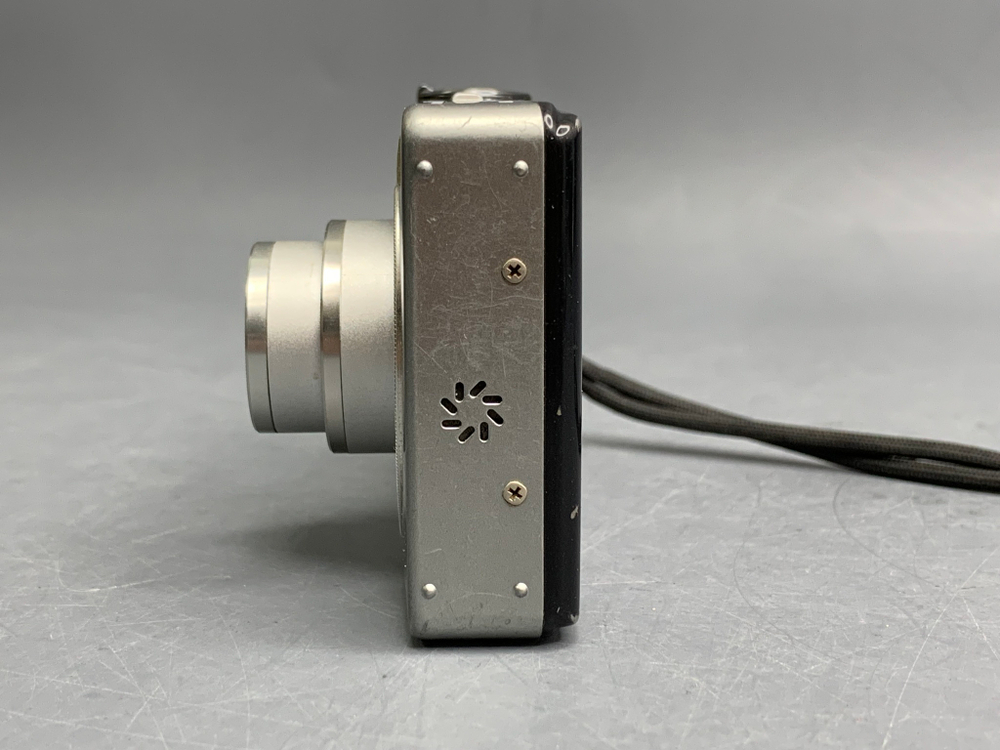 Canon IXUS 75