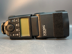 Canon 580EX, немного окислен один контакт