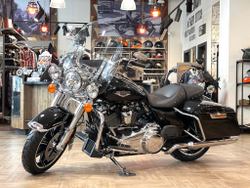 Road King Harley-Davidson 2021 Vivid Black