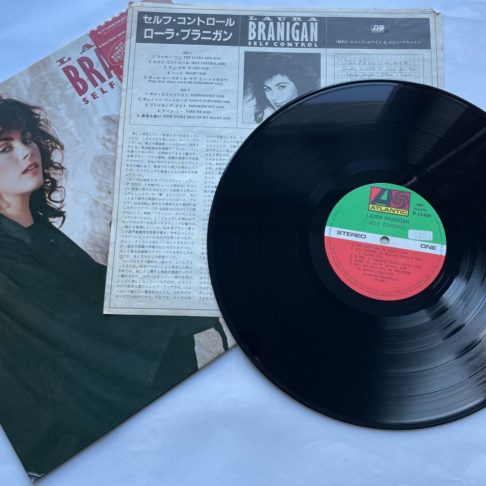 Винтажная виниловая пластинка LP Laura Branigan Self Control (Япония 1984) (Оби)