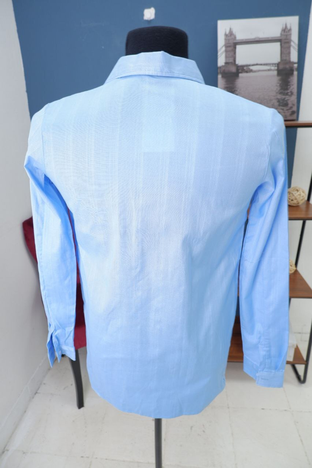 Рубашка голубая классическая 44-46 размер, новая