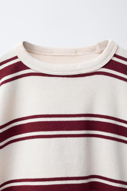 ZARA ЛОНГСЛИВ В ПОЛОСКУ С ВЫШИВКОЙ, БОРДОВЫЙ
