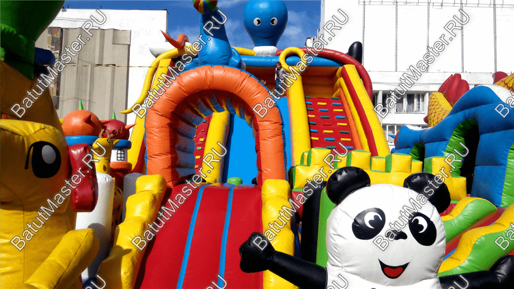 Коммерческий надувной батут "Осьминоги и драконы" 20*8*8 м