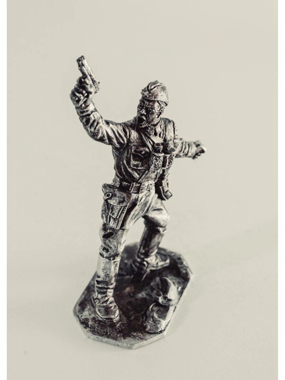 Оловянный солдатик Политрук