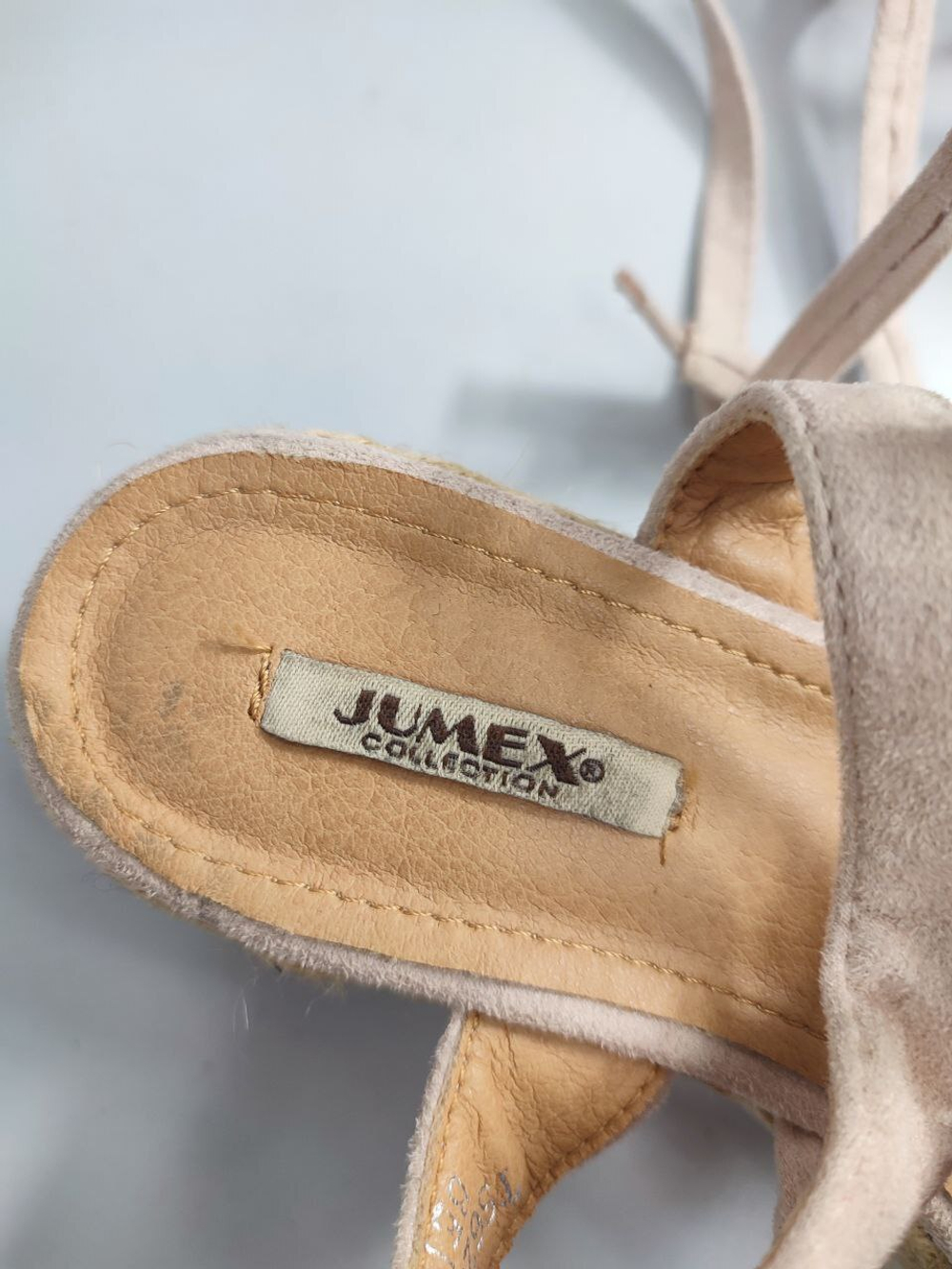 Босоножки Jumex на танкетке 38 размер