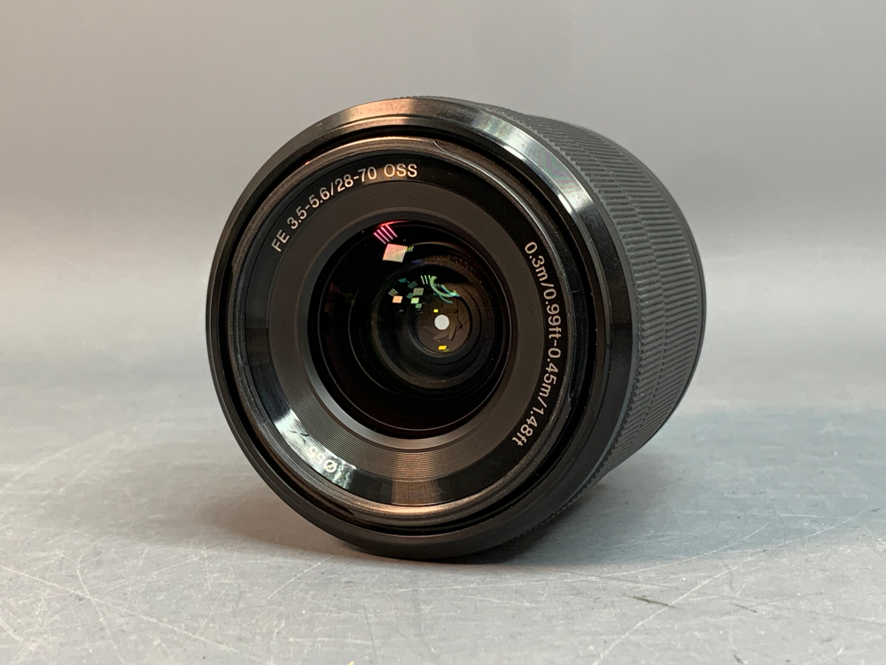 Sony FE 28-70mm f/3.5-5.6 OSS