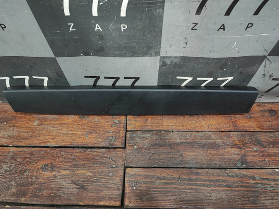 Обшивка крышки багажника Nissan X-Trail 2 (T31) 07-14 Б/У Оригинал 90904JG00A