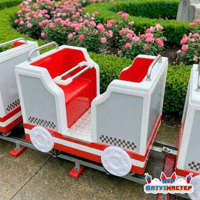 Рельсовый аттракцион для детей «Звонкий путешественник», 5 вагонов, 11 мест