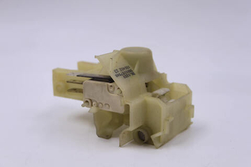 Замок дверцы посудомоечной машины Bosch, Siemens, Neff 438026