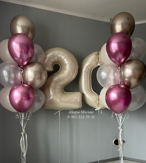 Большие кремово-бежевые цифры с шарами хром